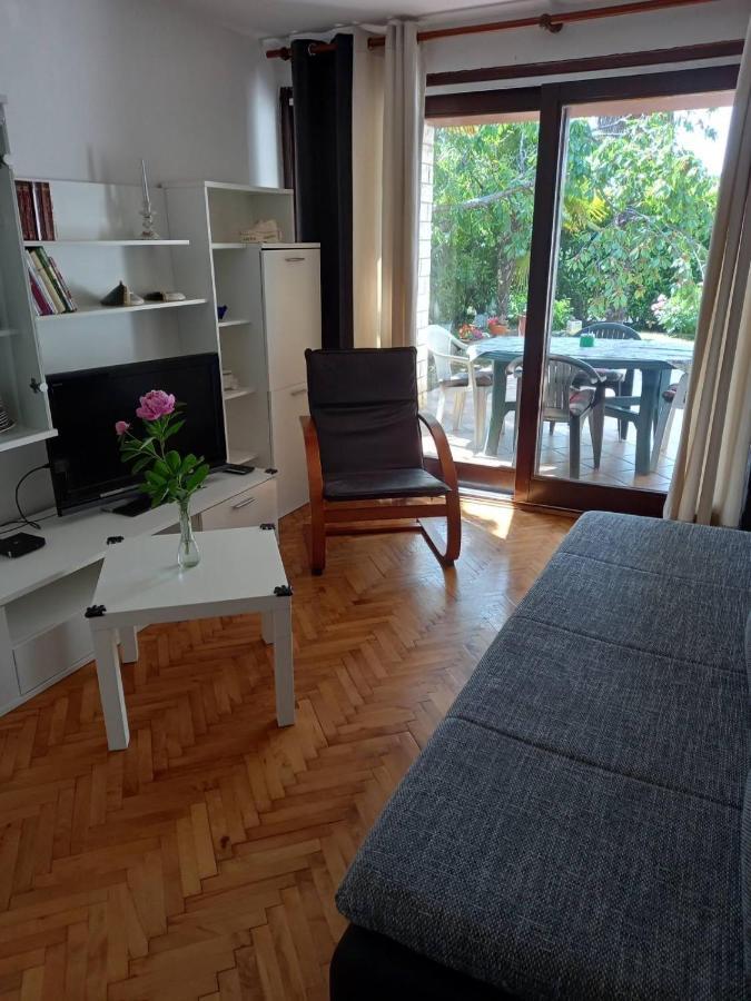 Apartment Lukas Poreč Exteriör bild
